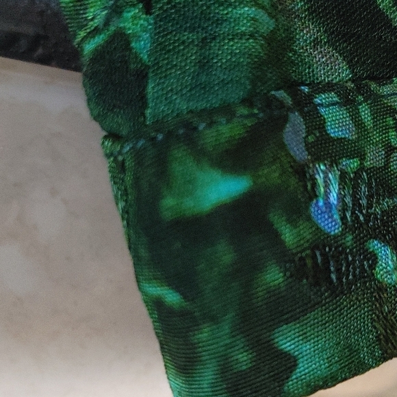 Soft Surroundings sleeveless tank w layered hem. Great shape - Picture 9 of 14